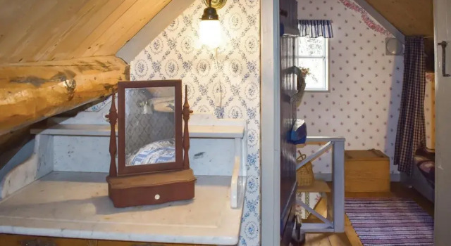 Nice Home in Huskvarna With 2 Bedrooms, Rezerwuj Hotel Huskvarna 