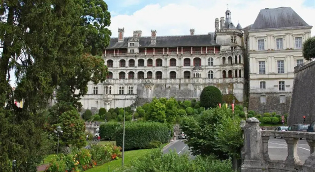 Studio Le Logis de l Hermine Centre historique Classé 3 étoiles, Забронировать Отель Отели Блуа 3 звезды, рядом с Office de Tourisme de Blois Chambord, 3*