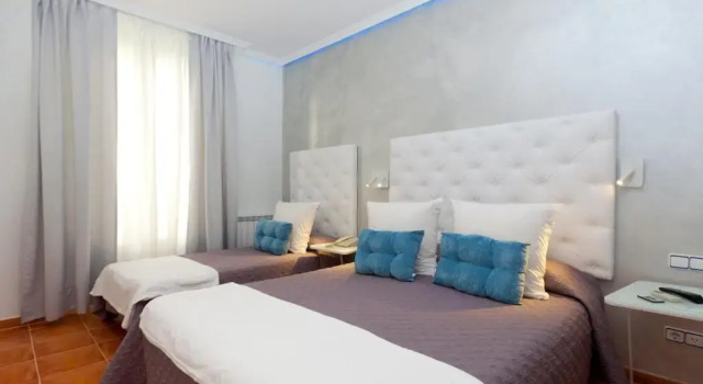 Семейный номер Standard Hostal Las Fuentes