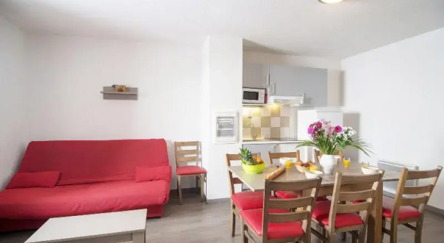 Кровать в общем номере с 2 комнатами Vacancéole - Les Chalets de lIsard