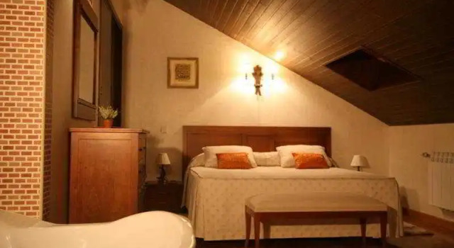 La Galamperna, Rezervați Hotel Nava del Barco 