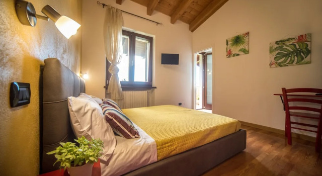B&B Al Sentiero, Забронировать Отель «постель и завтрак» Каприно-Веронезе Garda Veneto