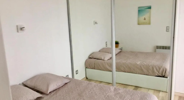Апартаменты "PLAGE" Splendide Vue Mer depuis la chambre et le salon cuisine, 20m de la plage!