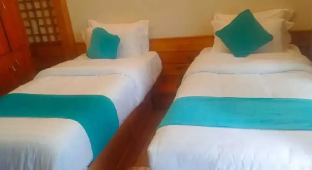 Двухместный номер Deluxe с балконом и с видом на окрестности Hotel Himalayan Glacier