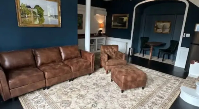 Люкс Luxury 210 Main St