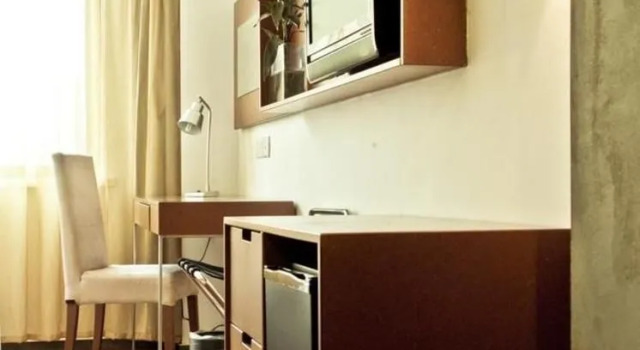 Zhangjiagang Newstay Vogue Hotel