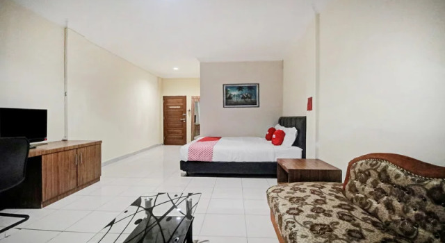 Люкс OYO 90381 Belva Guest House
