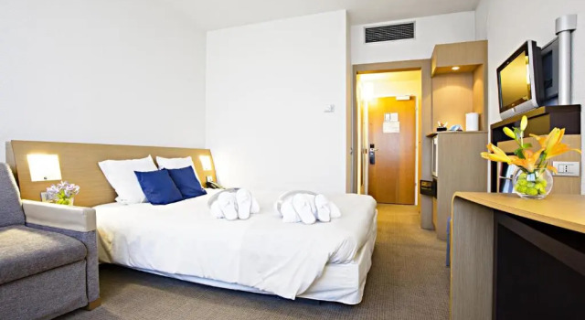Двухместный номер Superior Novotel Genova City