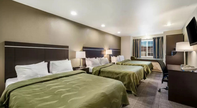 Quality Inn & Suites near NAS Fallon