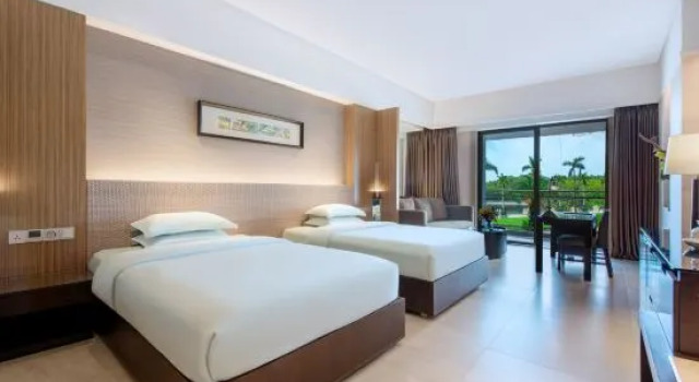 Номер Superior с видом на озеро Mission Hills Hotel Resorts Dongguan
