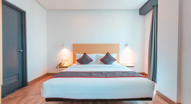 Super OYO Townhouse 1 Hotel Salemba, Book Hotel Jakarta Jakarta Province
