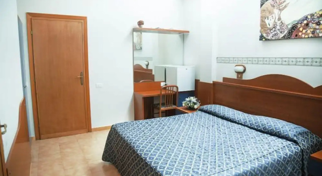 Camp's Hotel