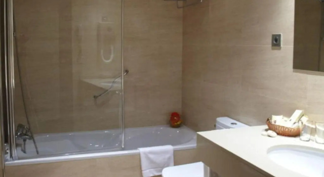 Одноместный номер Standard с балконом и с красивым видом из окна Hotel Peninsular