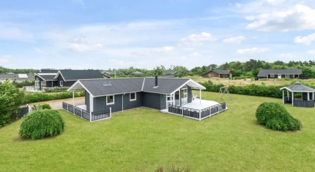 "Ingbritt" - 13.5km from the sea in Western Jutland, Book Hotel Hoteller i Tarm med parkering, Parkering