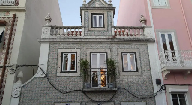 1881 Historical duplex Suite, Забронировать Отель Отели Лиссабона с парковкой, рядом с Национальный музей вагонов, Парковка