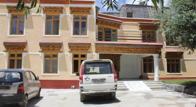 Hotel Kasdar, Забронировать Отель Отели Джамму и Кашмира с завтраком, Завтраки