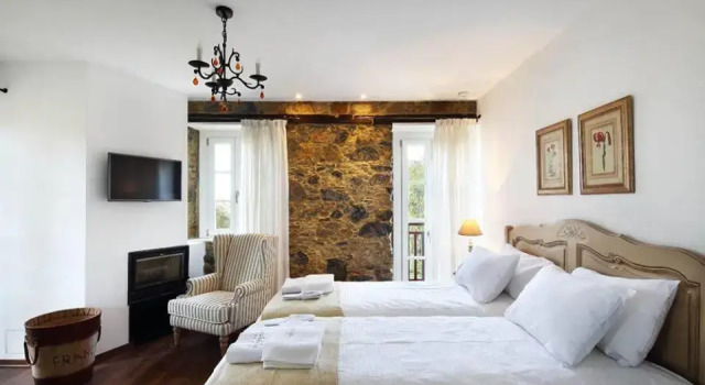 Полулюкс Aristotelio Boutique Hotel