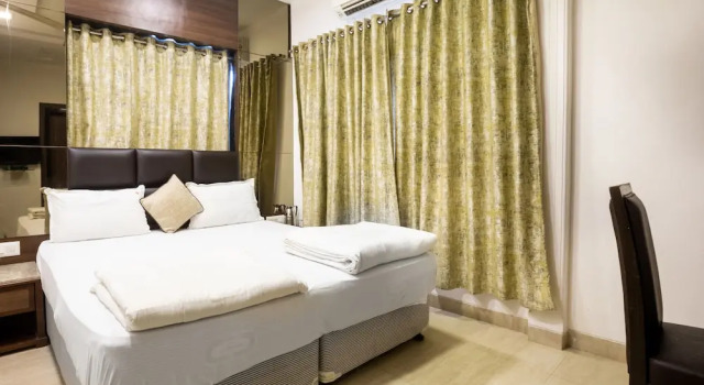 Hotel Victoria, Забронировать Отель Хар Мумбай, рядом с Union Bank of India