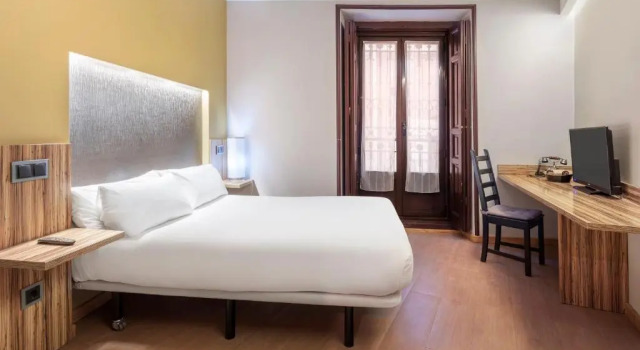 Семейный номер Standard Цокольный этаж B&B HOTEL Madrid Centro Plaza Mayor