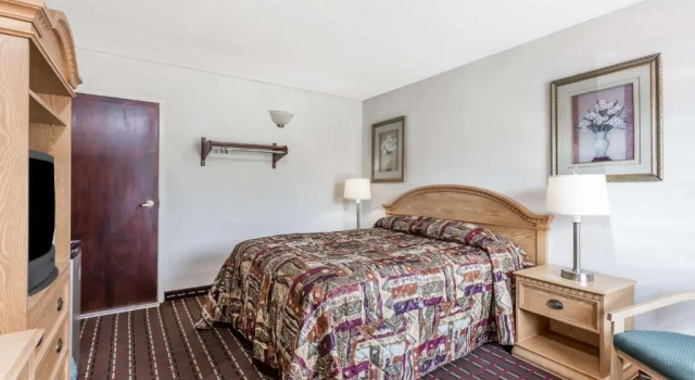 Двухместный номер Standard Brentwood Inn & Suites