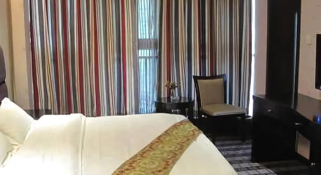 Zitong Furuilai Hotel, Prenota Hotel Hotel a Mianyang con parcheggio, Parcheggio