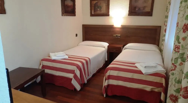 Четырёхместный семейный номер Standard Hotel Urogallo