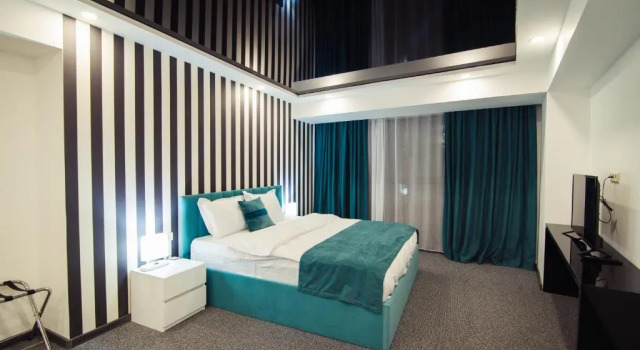 Royal Plaza Hotel, Забронировать Отель СПА-отели Тбилиси, рядом с Площадь героев, SPA-услуги