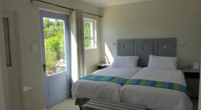 Heron Chase Self Catering Holiday Home, Забронировать Отель Отели Нордхук 3 звезды, рядом с Cape Point Vineyards Estate, 3*