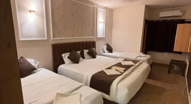 Четырёхместный семейный люкс Hotel Kiwi Inn
