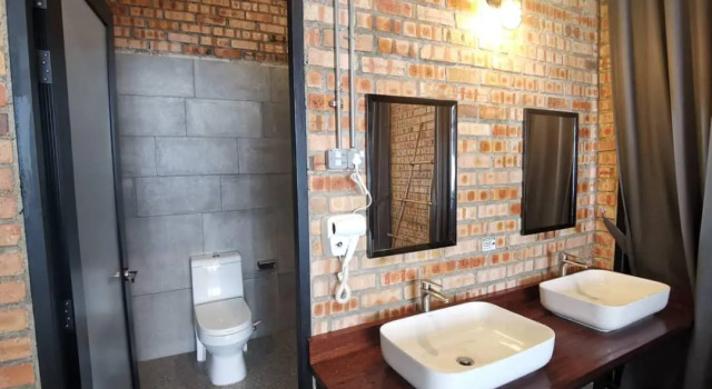 Standardní pokoj s balkonem a a panoramatickým výhledem Sembayu Villa