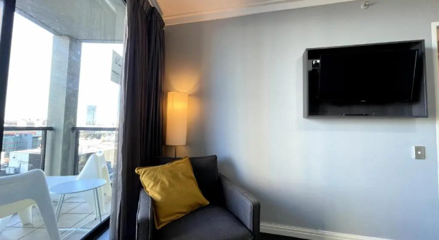 KOZYGURU SYDNEY CBD Family Friendly 3Bed APT NHA653-1702