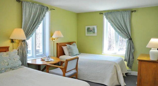 Двухместный номер Standard Auberge Beausejour