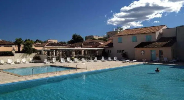 Residence Les Alberes, Rezerwuj Hotel Hotele w Vermillion Coast z basenem, Basen