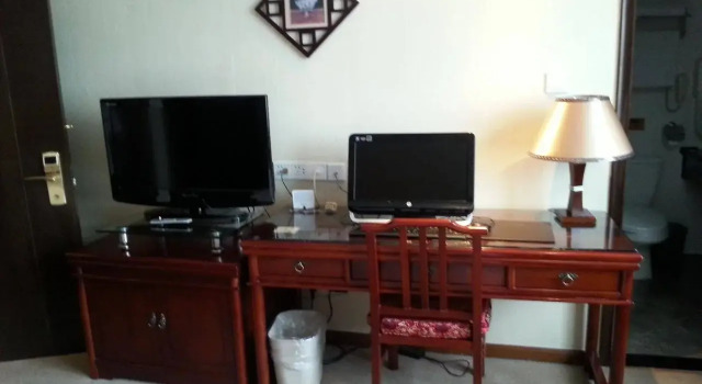 Huguang Hotel