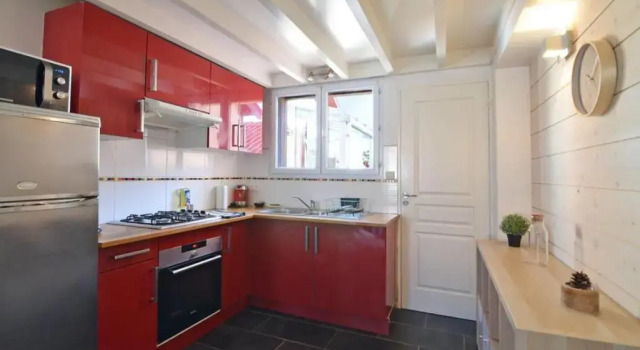 Апартаменты Duplex Voltaire Modern Apartment - 3 bedrooms - citycenter and beach - WIFI