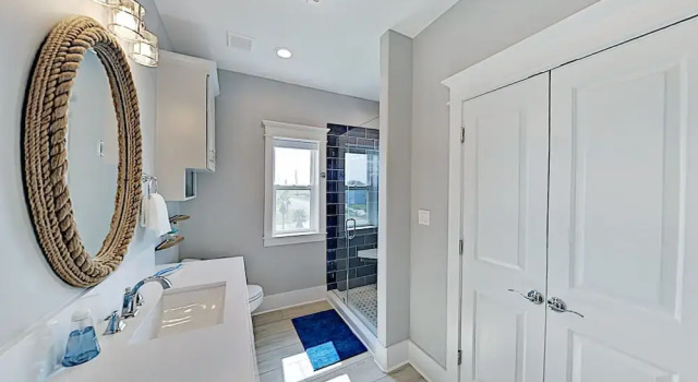 17235san 4 Bedroom Home