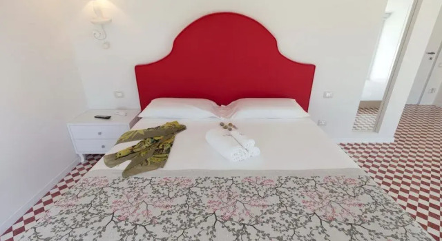 Suite Hotel L'Oasi di Riaci, Rezerwuj Hotel Brivadi 