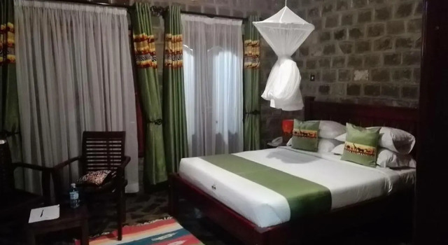 Kyangabi Crater Resort, Book Resort Western Uganda National Parks 