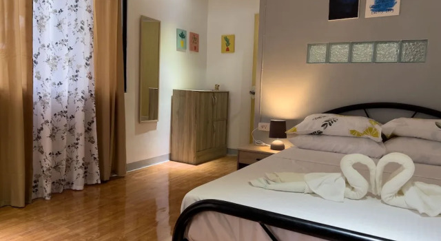 O podwyższonym standardzie dwuosobowy pokój The Backyard Inn