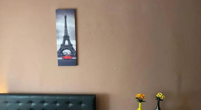 Cosmin Studio Moșneni, Rezerwuj Hotel Ploieşti 