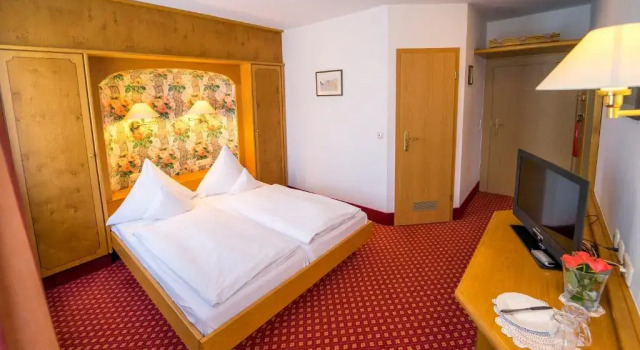 Hotel-Gasthof Zum Weyssen Rössle, Reserva ahora Hotel Hoteles en Baden-Wurtemberg con aparcamiento, Aparcamiento