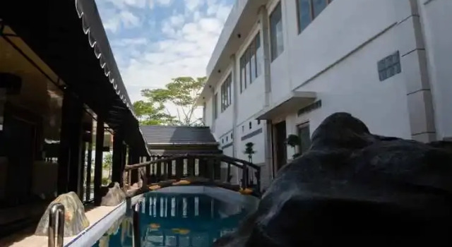 Aurila Hotel, Book Hotel Hotels in Kalimantan with a Pool, Swimming Pool