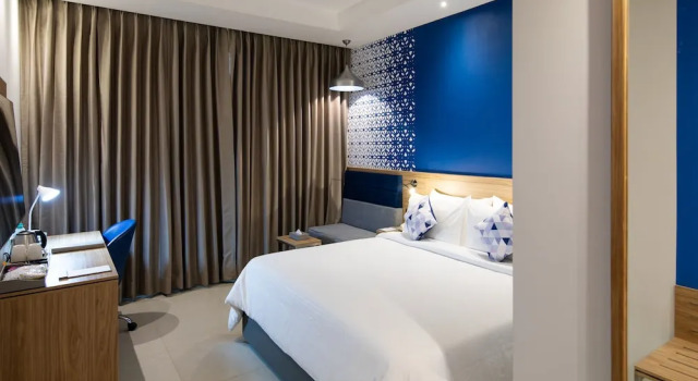 Hometel Lucknow - A Sarovar Hotel, Забронировать Отель Alambagh штат Уттар-Прадеш