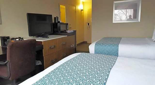 Люкс Wyndham Garden Kenosha Harborside