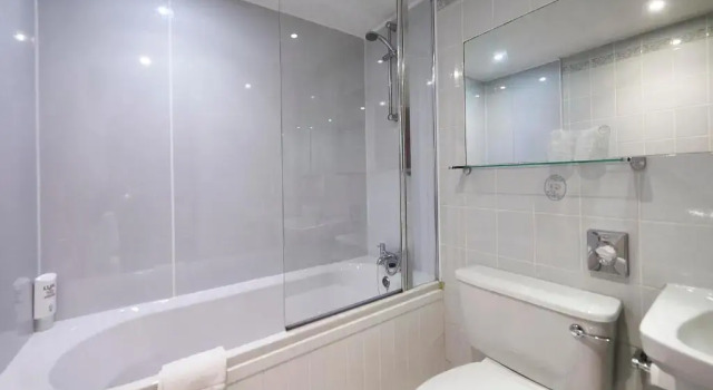 Номер Comfort The Priory Hotel