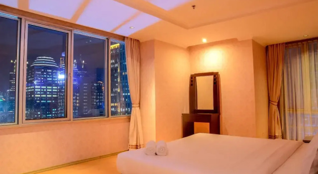 Spacious FX Residence with Mall Access, Забронировать Отель Отели Джакарты с парковкой, рядом с The Energy Building, Парковка