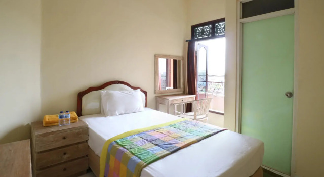 Dharma Gita Guest House, Boek Pension Benoa Bali