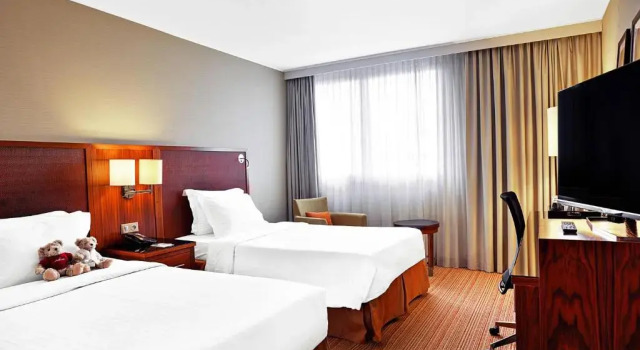 Семейный номер Standard Courtyard by Marriott Toulouse Airport