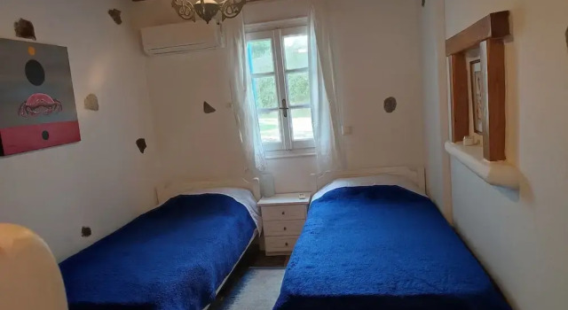 Ornos Beachside 2 Bd Stylish House