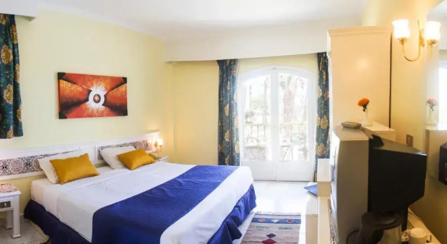 Двухместный номер Standard с видом на сад Lotus Bay Resort